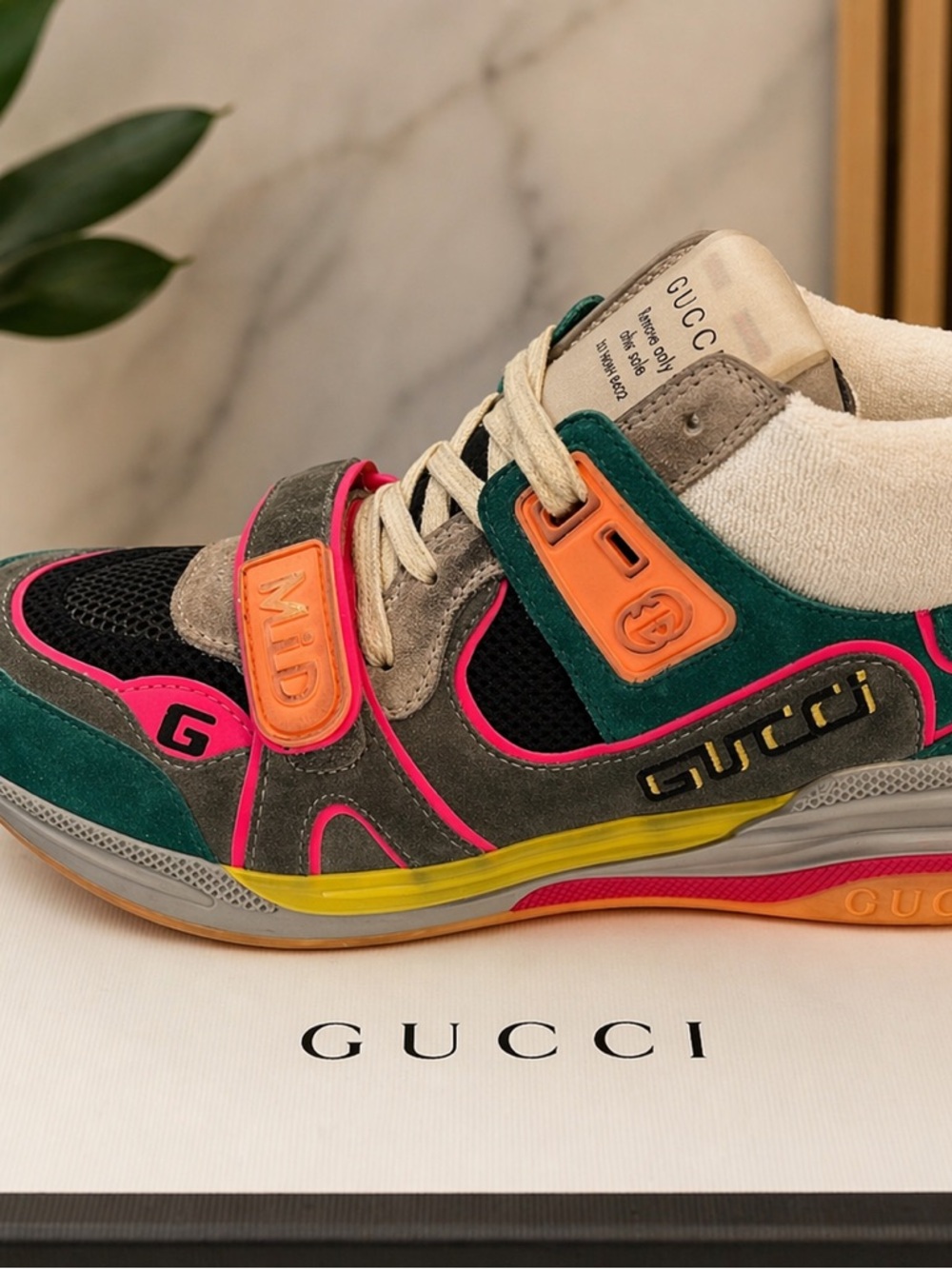 GUCCI Ultrapace Mid Sneakers Green Teal, Pink, Yellow - size 9